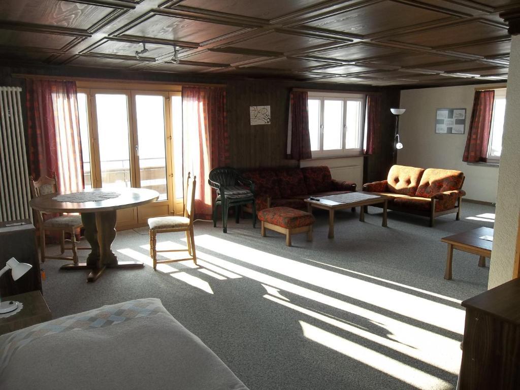 Hotel Old-Jnn Saas im Prattigau Pokoj fotografie