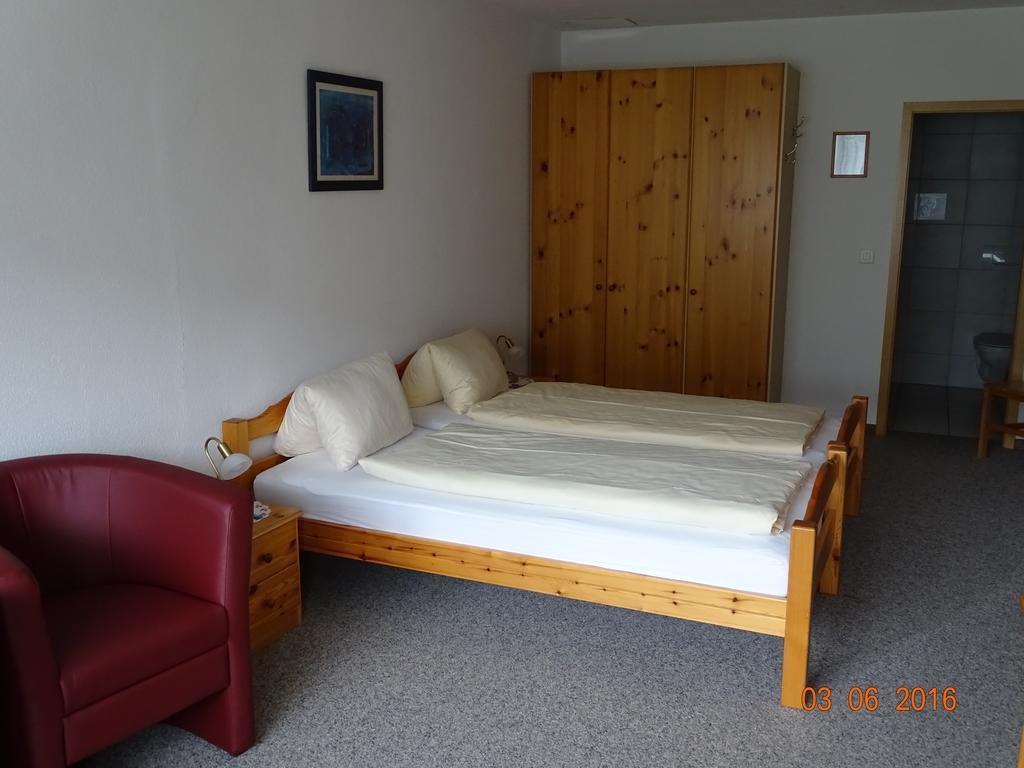 Hotel Old-Jnn Saas im Prattigau Pokoj fotografie